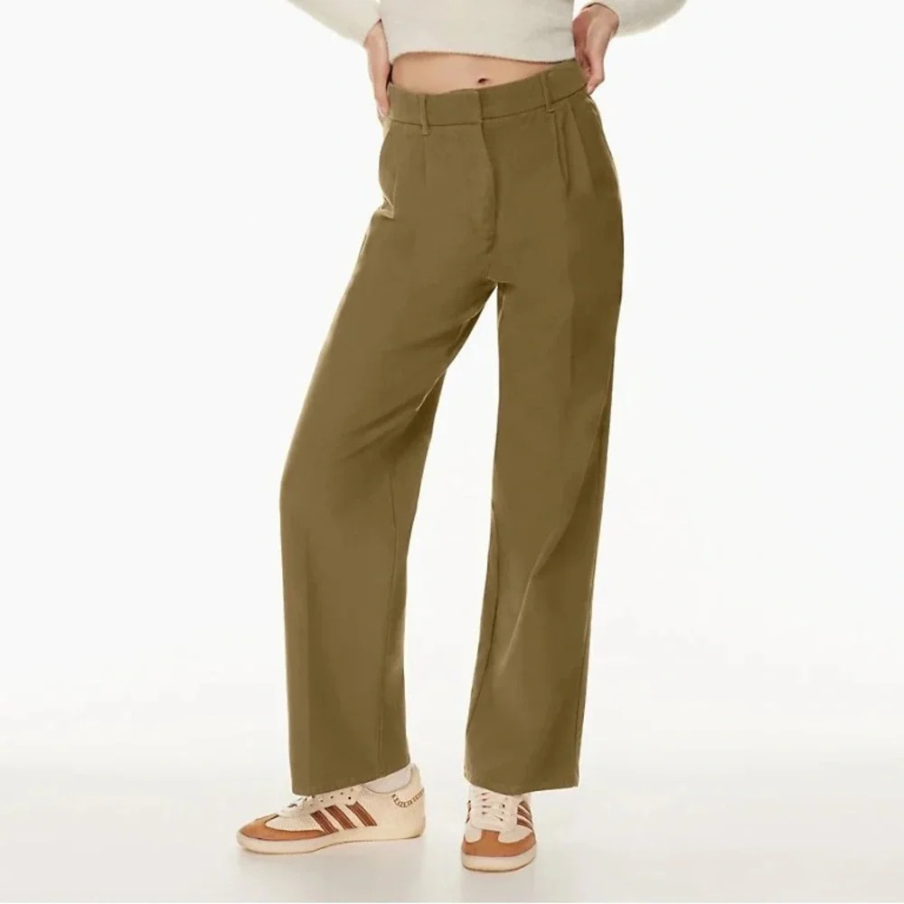 Wilfred Free Aritzia Dion Pant size 4 brown women’s pleated wide leg pants